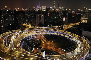 一路欢笑:在上海的喜剧之夜 一路欢笑:在上海的喜剧之夜