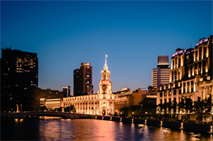 从订单到成品：上海服装生产流程探讨